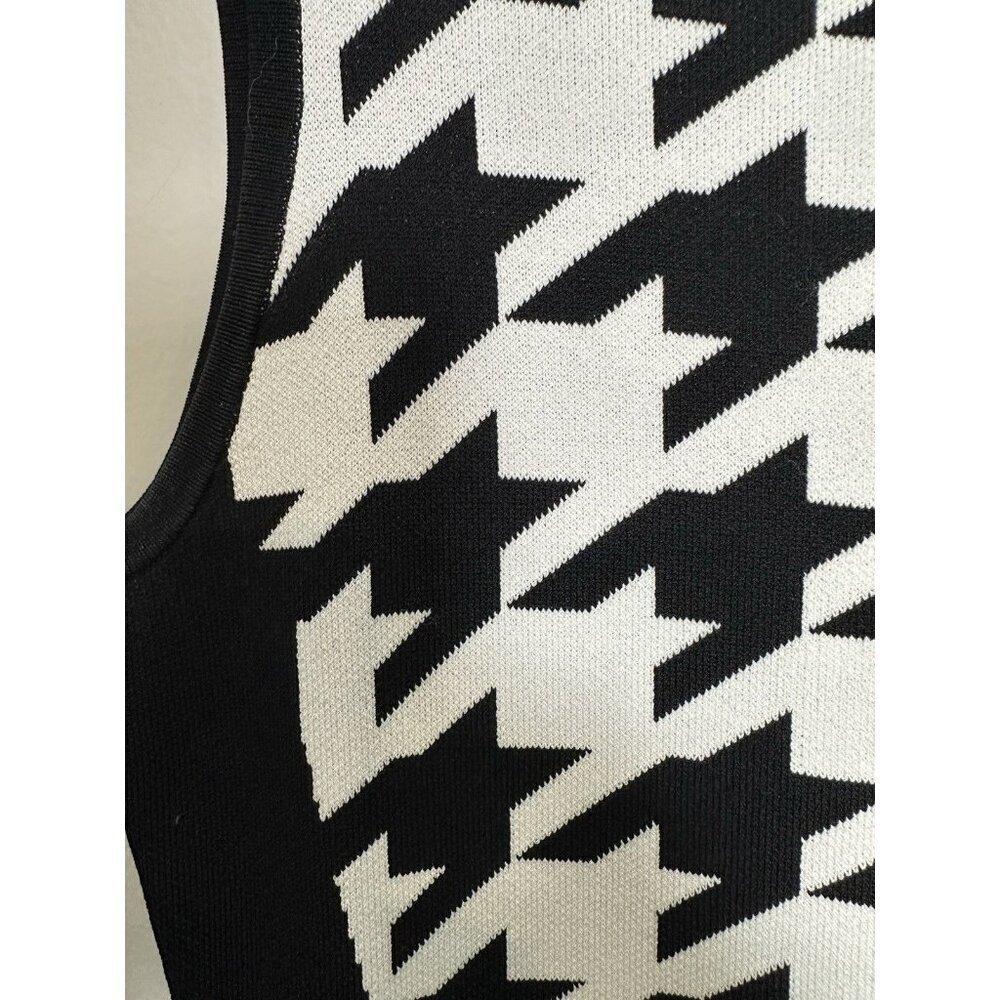Calvin Klein Black & White Houndstooth Knit Sheath Dress SIze Medium Work Career - Picture 2 of 6